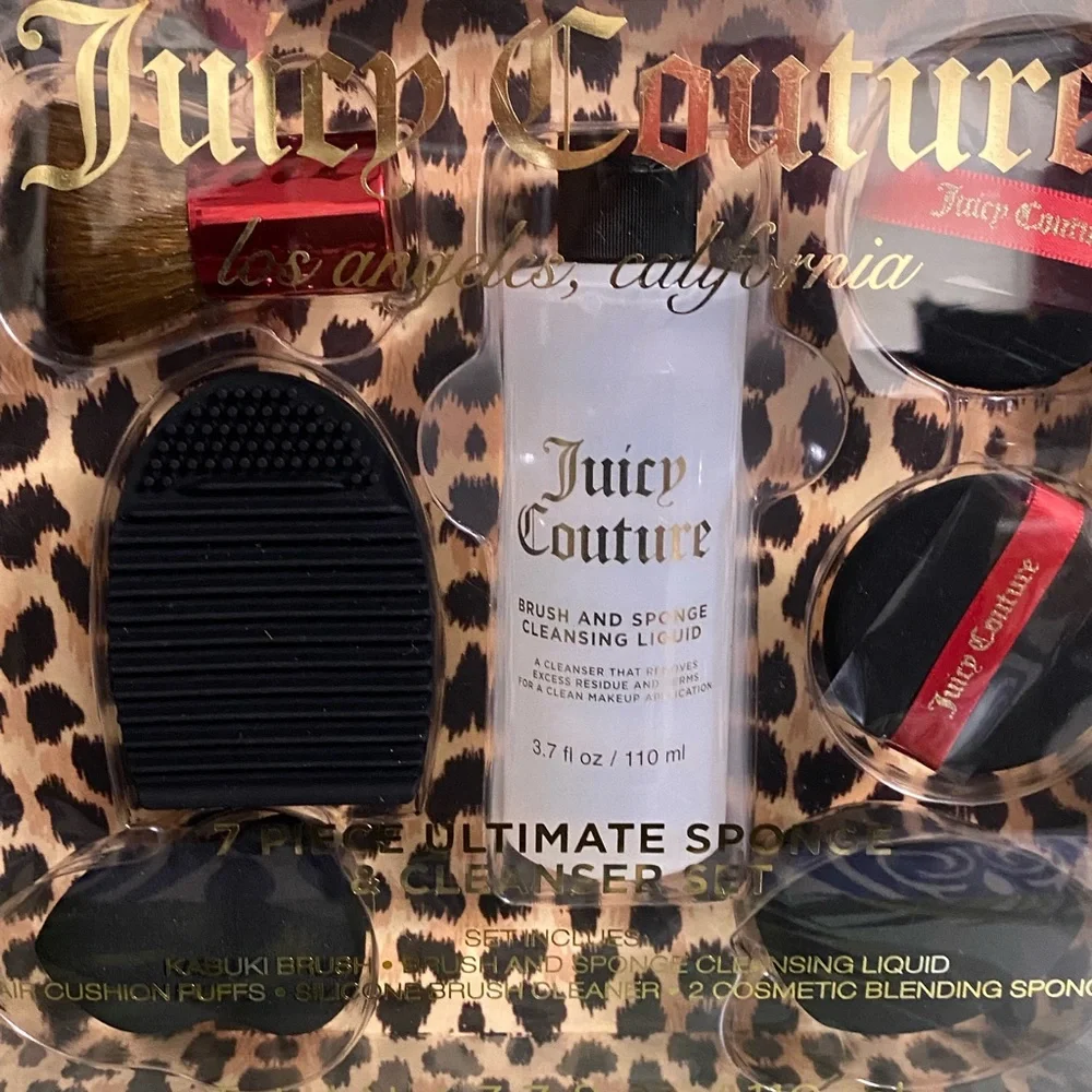 JUICY COUTURE 7 PIECE‎ SPONGE/CLEANSER SET